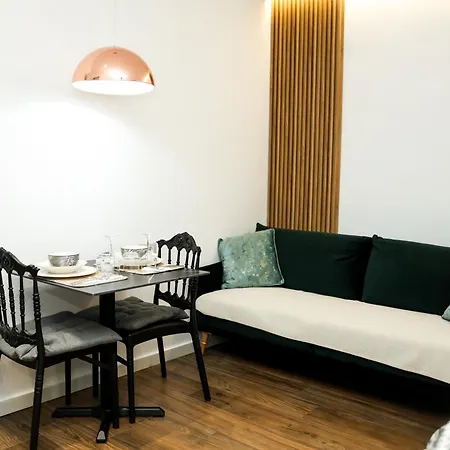 Apartment Velvet By Dove *