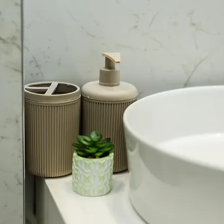 Apartamento Velvet By Dove Tirana