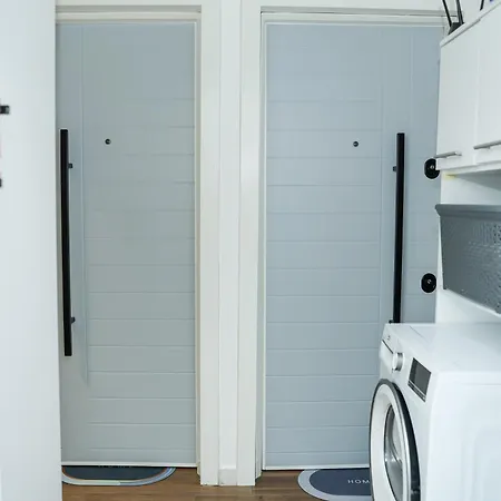 Velvet By Dove * Tirana